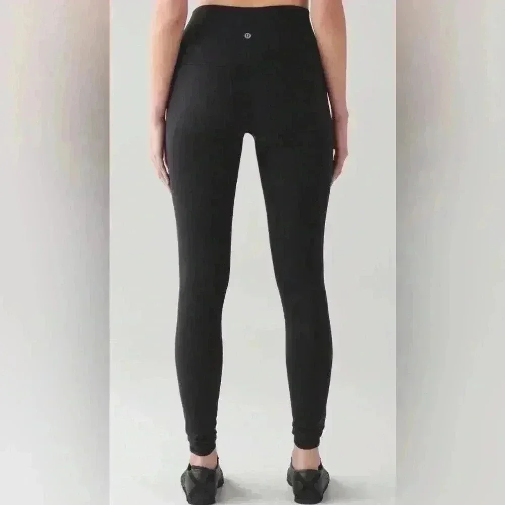 Lululemon Wunder Under Pant (Hi-Rise) (Tech Mesh) Very Gently Worn Black Size 2